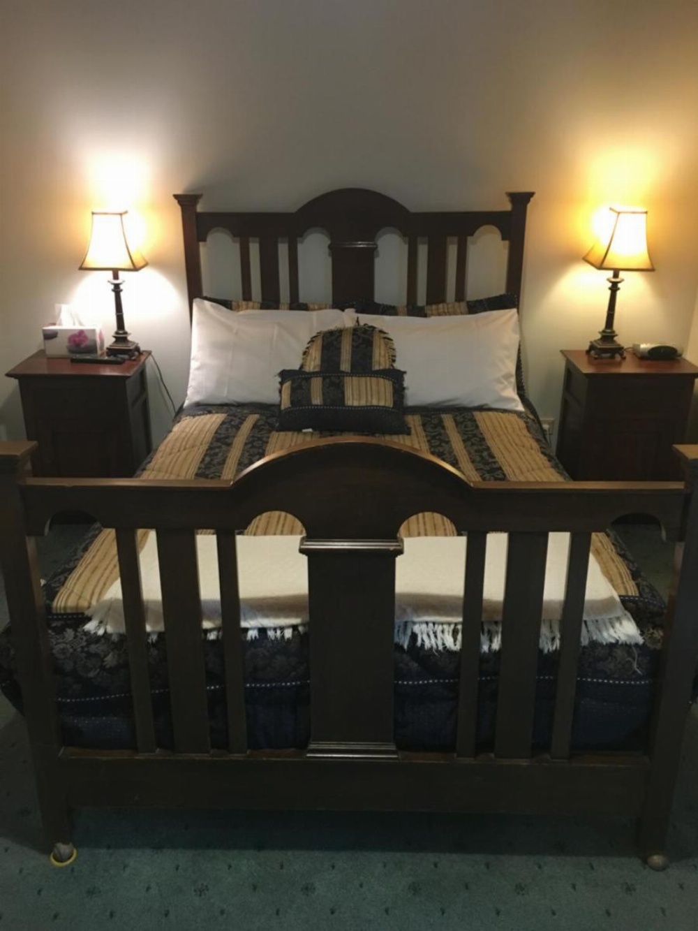 Family Room with Garden View